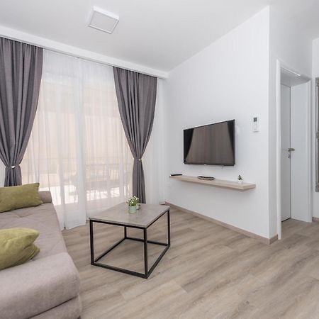 Apartments By The Sea Makarska - 19134 Kamer foto